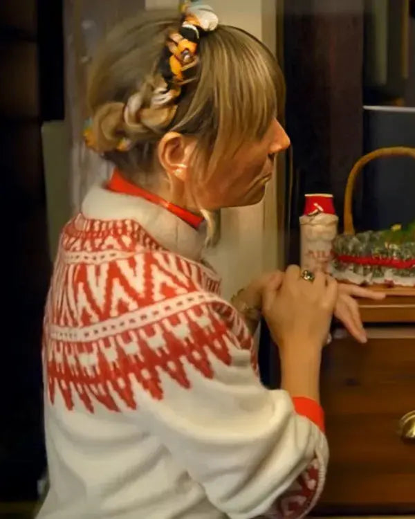 A Vintage Christmas 2024 Laura Bunting Sweater WorthVee