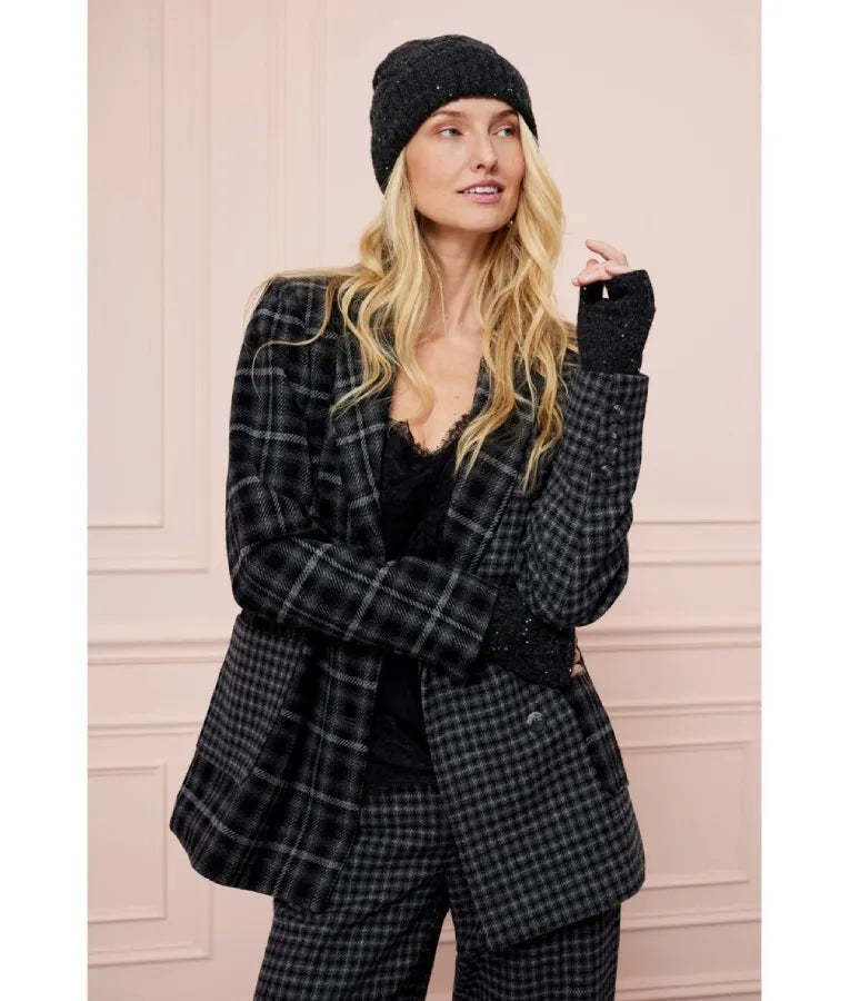 Access Hollywood Christie Brinkley Suit