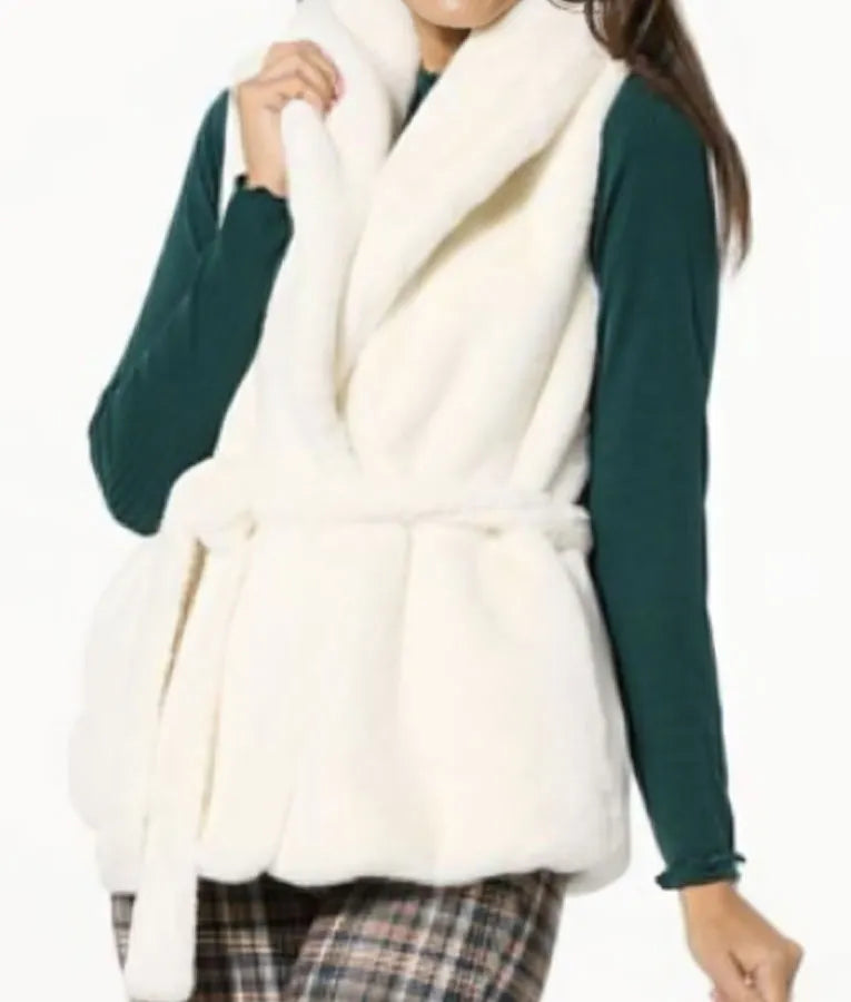 Access Hollywood Christie Brinkley White Faux Fur Vest