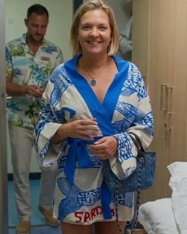 Below Deck Down Under S04 Daisy Kelliher Fish Print Robe WorthVee