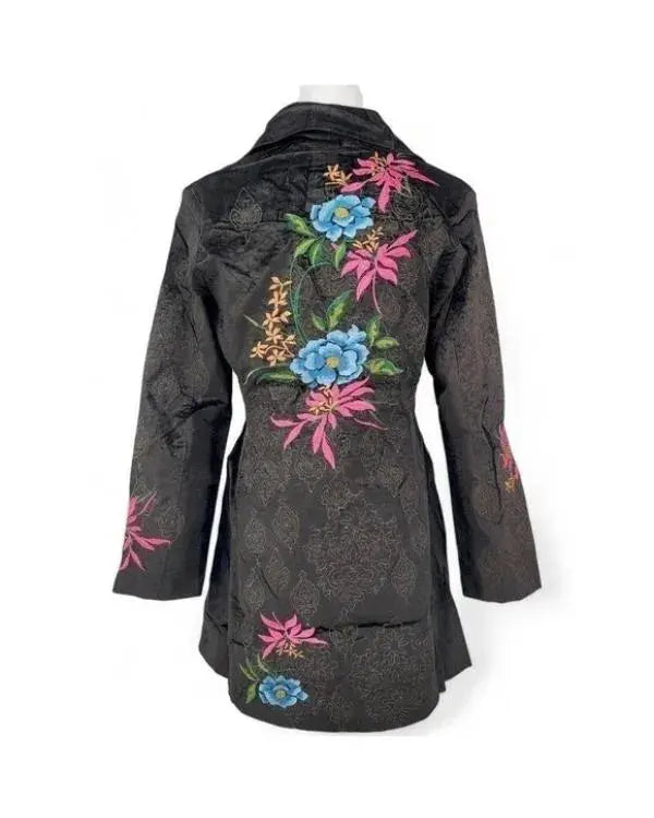 Beyond The Gates 2025 Ambyr Michelle Embroidered Floral Coat WorthVee
