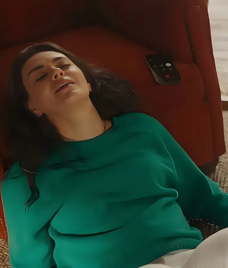 Goodrich Michael Mila Kunis Green Sweatshirt