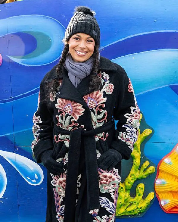 Jordin Sparks 6abc Dunkin’ Thanksgiving Day Parade Black Floral Coat
