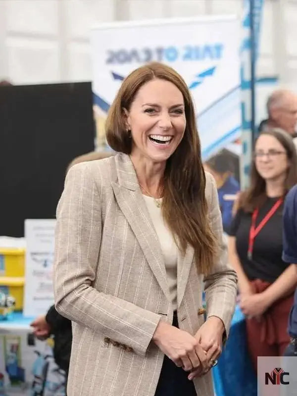 Kate Middleton Blaze Milano Pinstriped Blazer Clanton Jacket