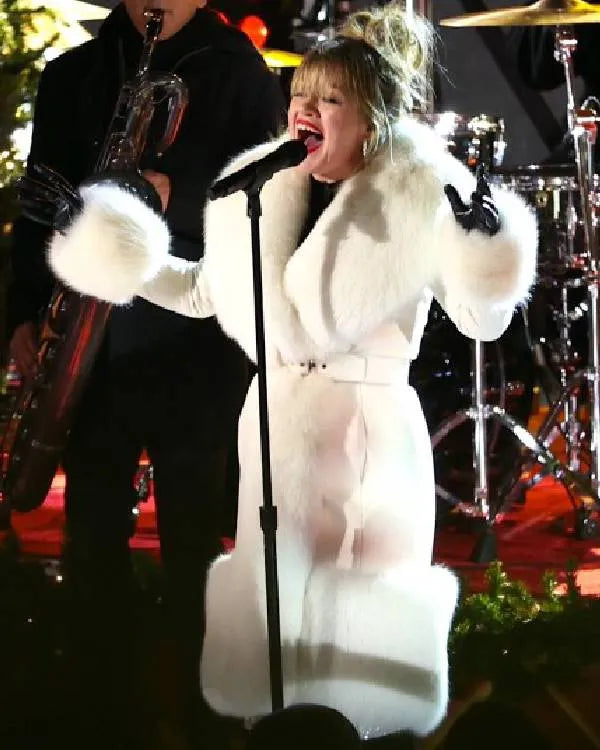 Kelly Clarkson Rockefeller Center Christmas Tree Coat
