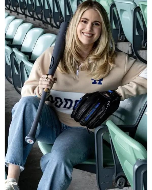 LA Dodgers Women’s Night Quarter Zip Beige Sweatshirt WorthVee