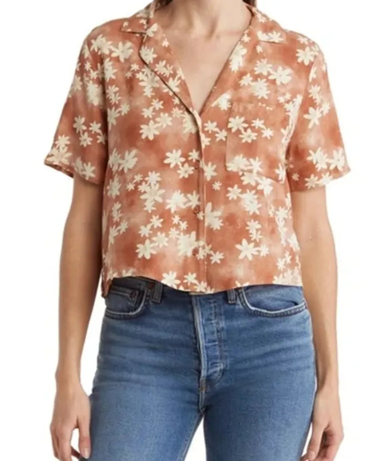 Outer Banks S04 Madison Bailey Floral Shirt