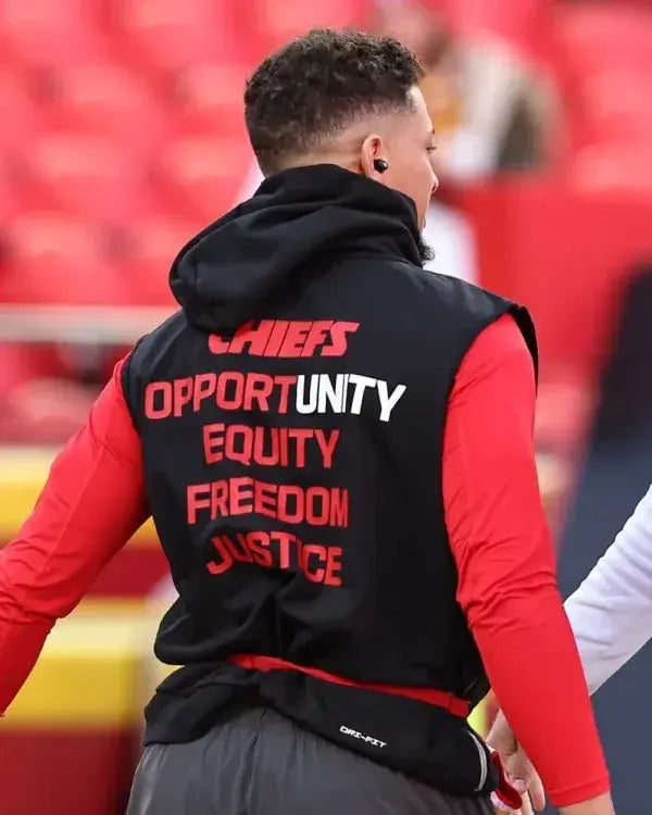 Patrick Mahomes Chiefs Inspire Change 2025 Hoodie WorthVee