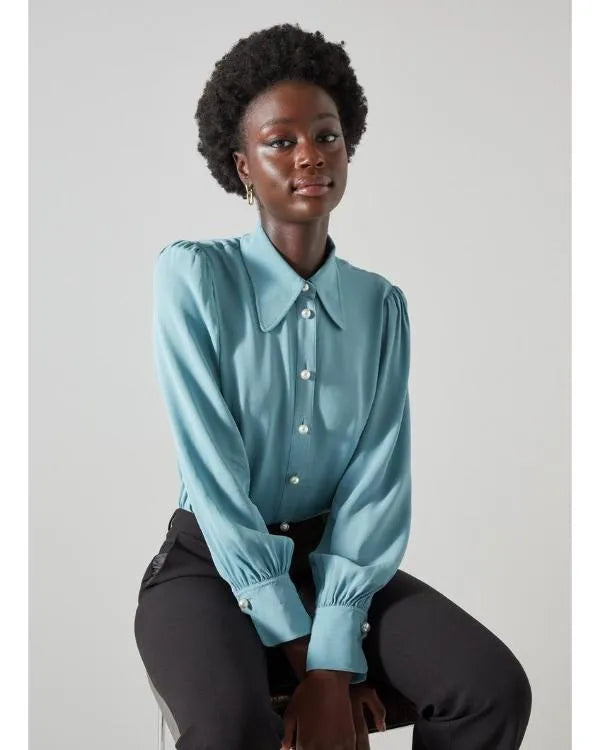 Run Away S01 Ingrid Oliver Blue Blouse