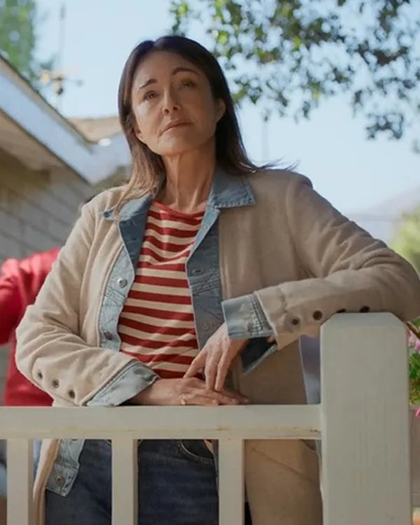 Shrinking S03 Christa Miller Long Coat
