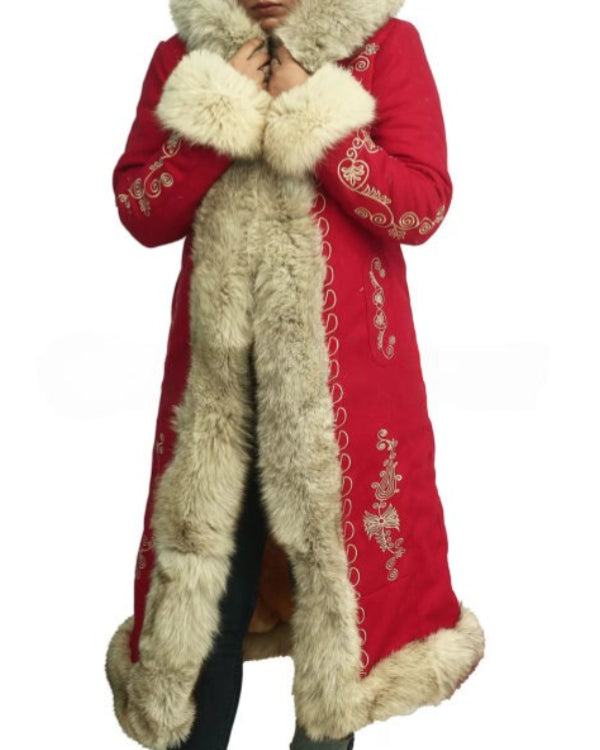The Christmas Chronicles 2 Goldie Hawn Coat WorthVee