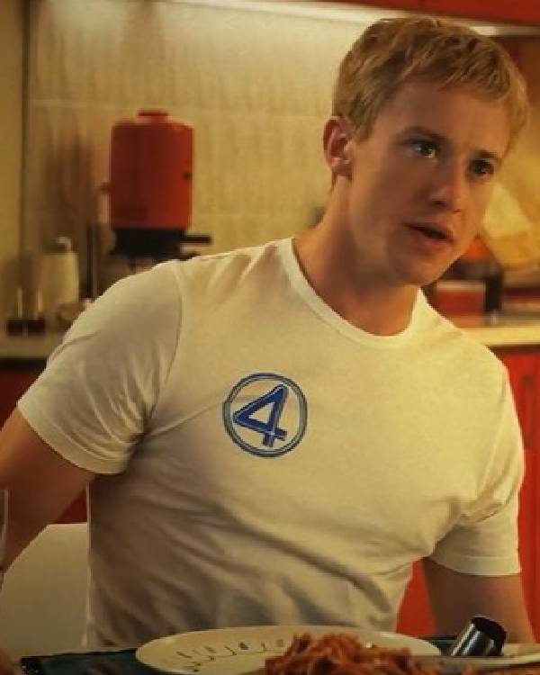 The Fantastic Four: First Steps Joseph Quinn White T-Shirt Clanton Jacket