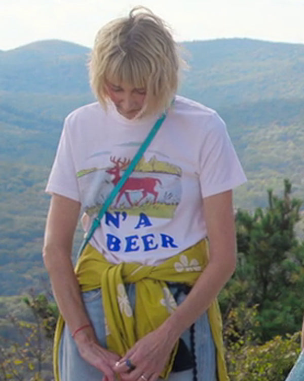The Four Seasons S02 Kerri Kenney Buck N’ A Beer T-Shirt WorthVee