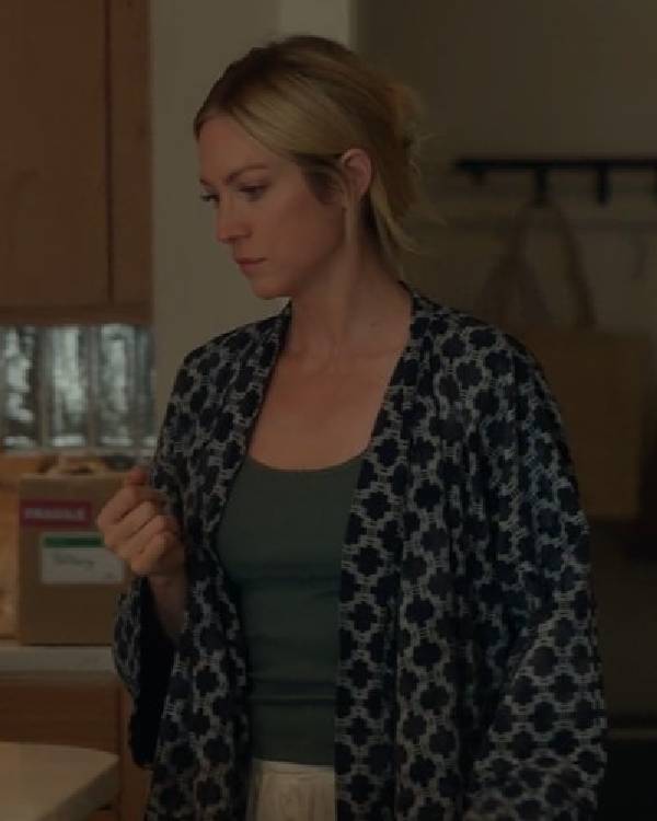 The Hunting Wives Brittany Snow Robe Clanton Jacket