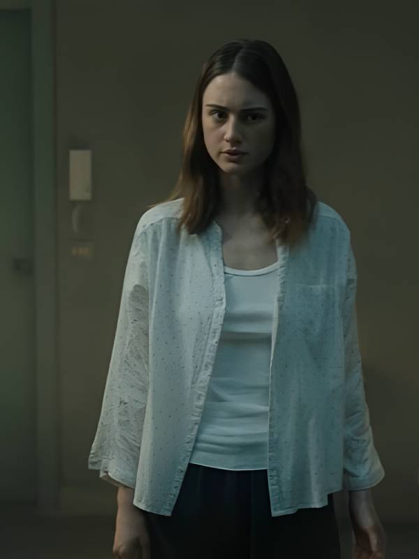 The Twisted Tale of Amanda Knox Grace Van Patten White Top WorthVee