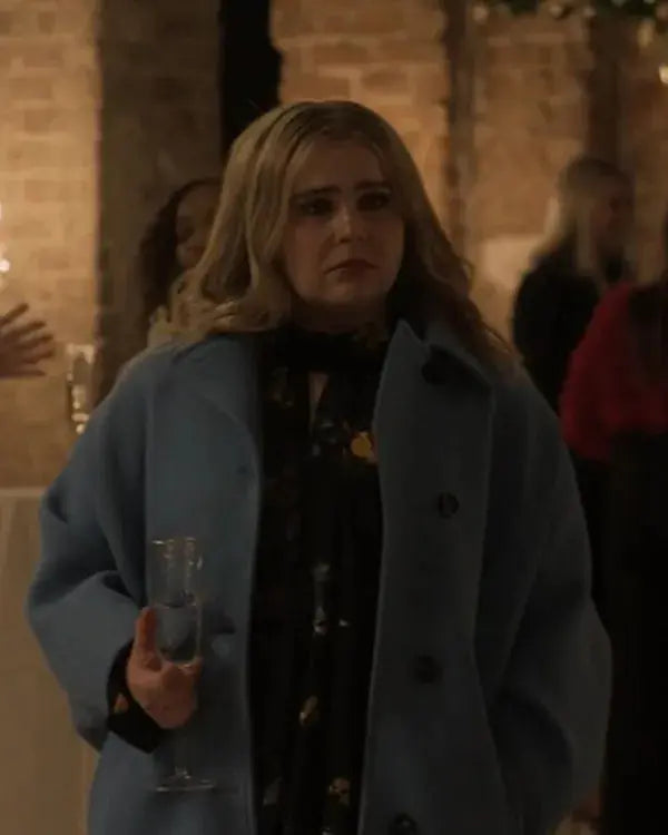 Twelve Dates ‘Til Christmas Mae Whitman Blue Coat WorthVee