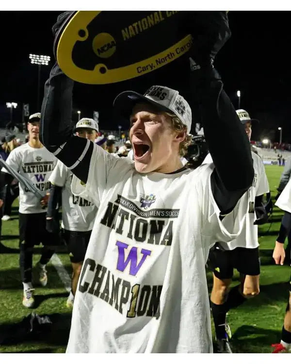 Washington Huskies NATIONAL W CHAMPIONS T-Shirt WorthVee