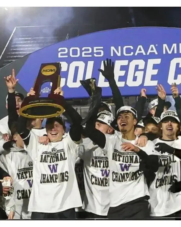 Washington Huskies NATIONAL W CHAMPIONS T-Shirt WorthVee