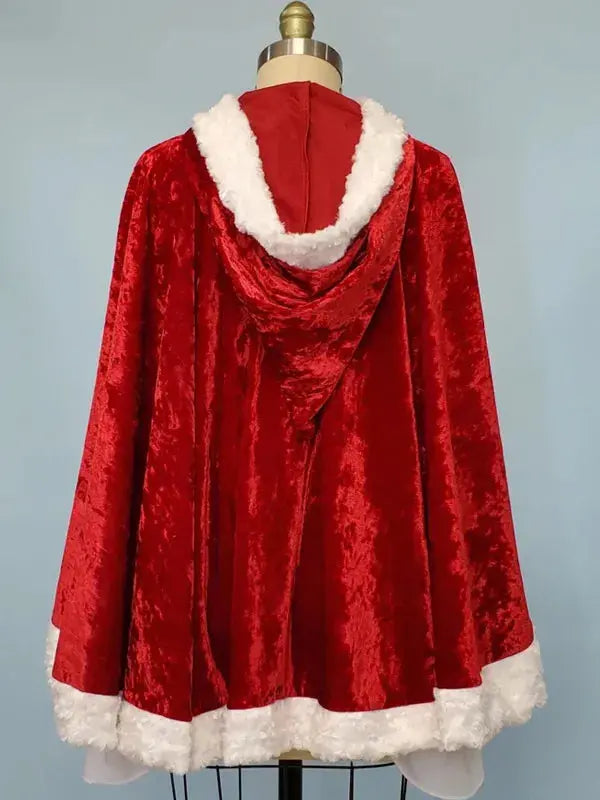 Women’s Red Velvet Cloak WorthVee
